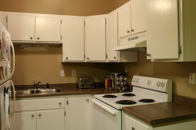 Interior Photo - 1018