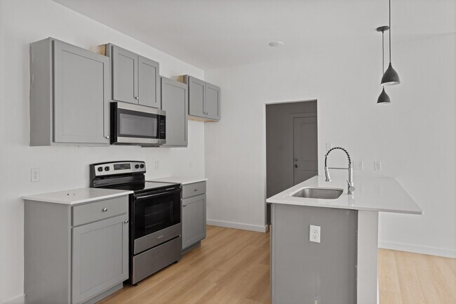 Building Photo - 5708 Kemper St