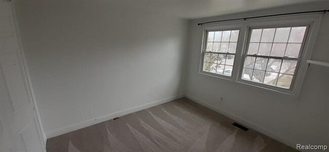 Building Photo - 5089 Buckingham Pl Dr