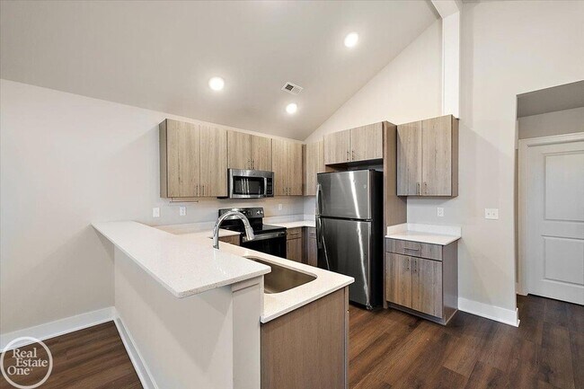 Building Photo - 2676 Barrington Square