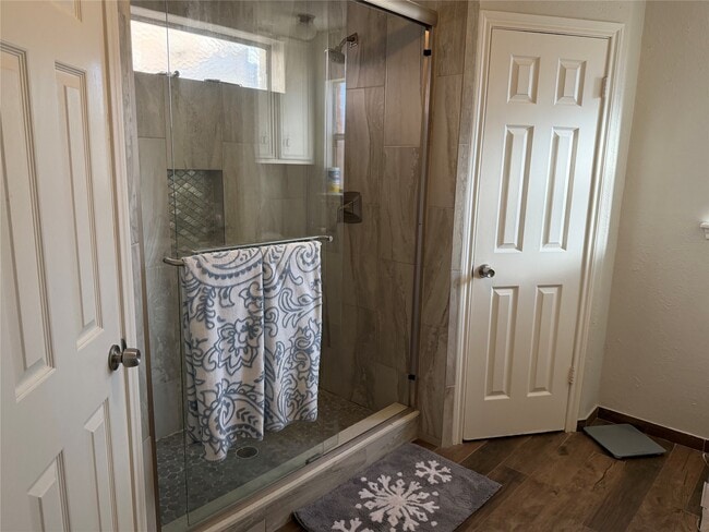 Building Photo - 20307 Pittsford Dr