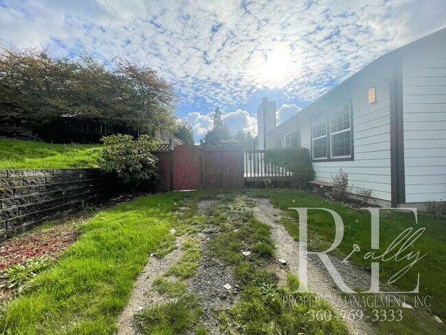 Building Photo - Stunning Rambler