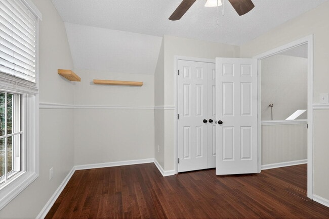 Building Photo - 1010 Trail Stream Way