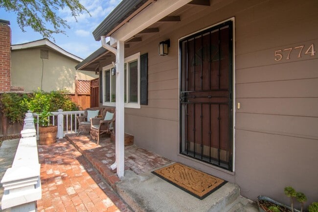 Building Photo - 5774 Lilac Blossom Ln