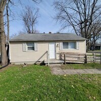 Building Photo - Near East 2BR House ready to Lease!