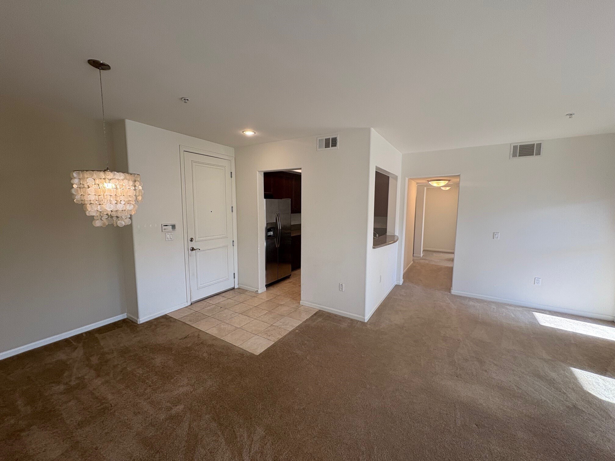 Building Photo - 128 N Oak Knoll Ave