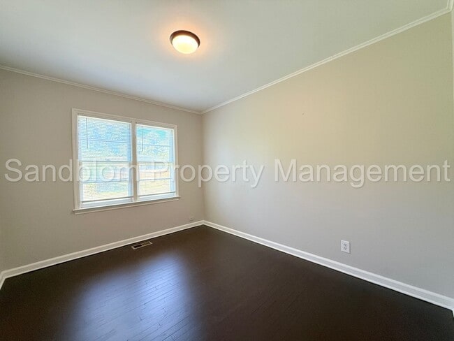 Building Photo - 2614 S Urbana Ave