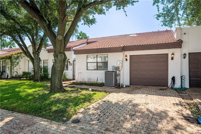 Building Photo - 24 Shasta St