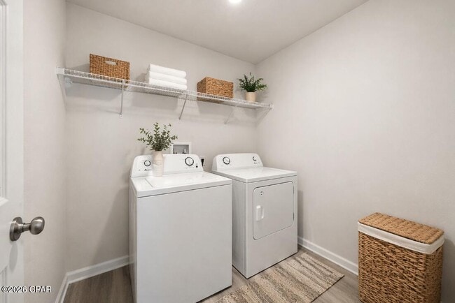 Building Photo - 7504 Delancey St