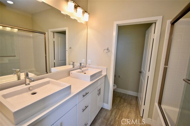 Building Photo - 1817 Ocean Ct