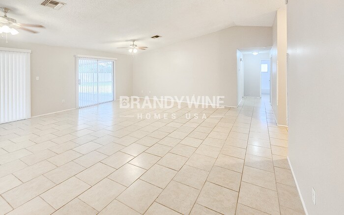 Building Photo - 28305 International Dr