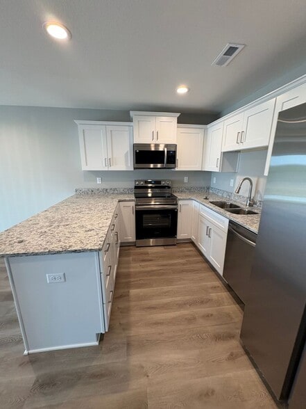 Building Photo - 652 Fall Meadow Ln