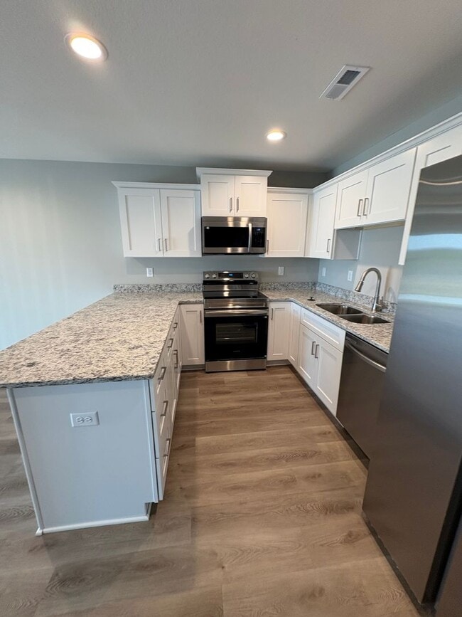 Building Photo - 641 Fall Meadow Ln