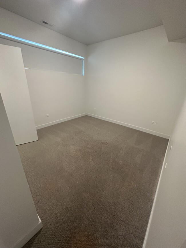 Building Photo - 1758 W Cullerton St