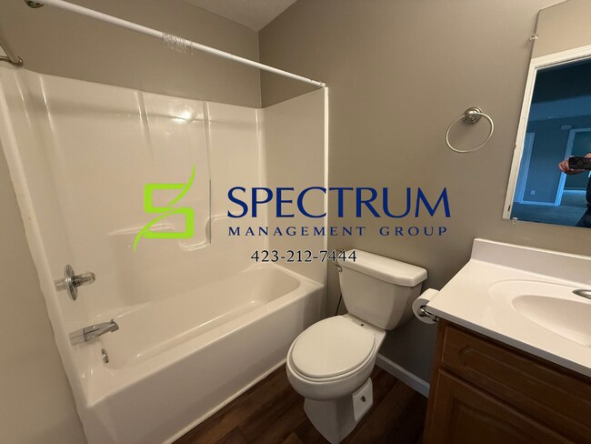Building Photo - Now accepting applications for a 3 bedroom 2 bath with LARGE bonus room single family home in Kod...