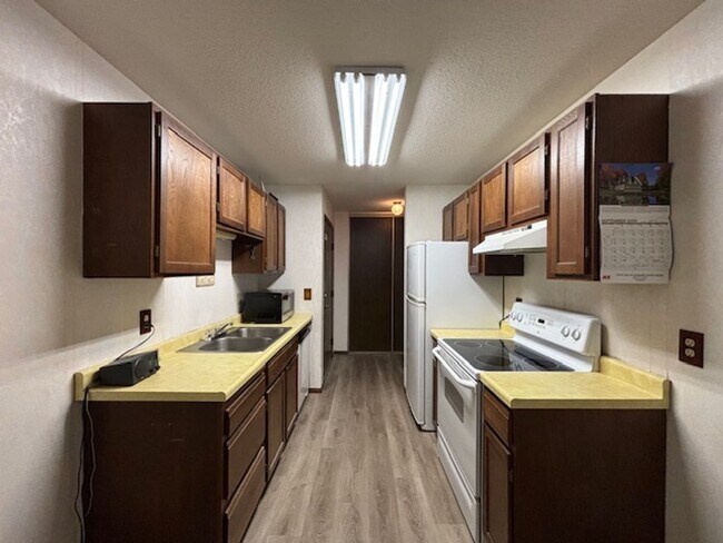 Building Photo - Great 1 BR/1 BA Condo in the Heart of Litt...