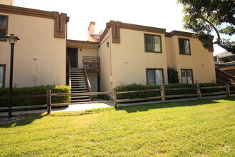 Building Photo - Spacious 1 Bd Condo in Scripps Ranch!