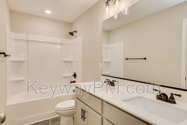 Building Photo - 2028 Denmark Ave SE