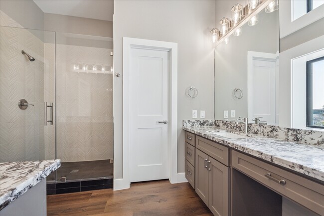 Building Photo - 3102 Eunice St