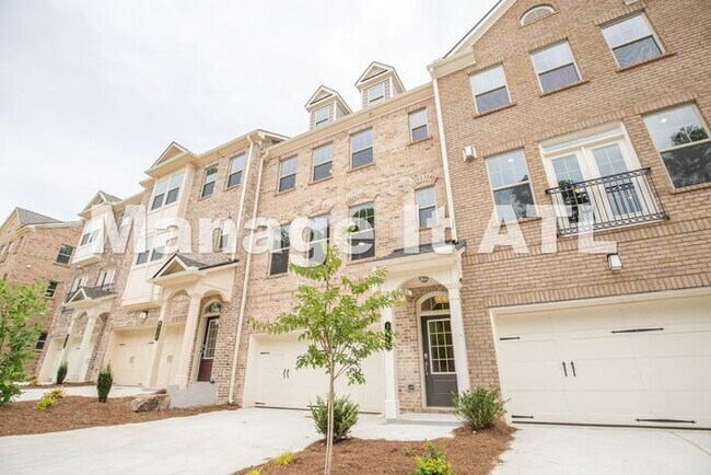 Building Photo - Brand new townhome in Chamblee