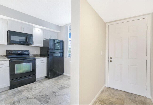 Building Photo - 3636 Whitehall Dr