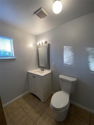 Building Photo - 905 Milam Dr