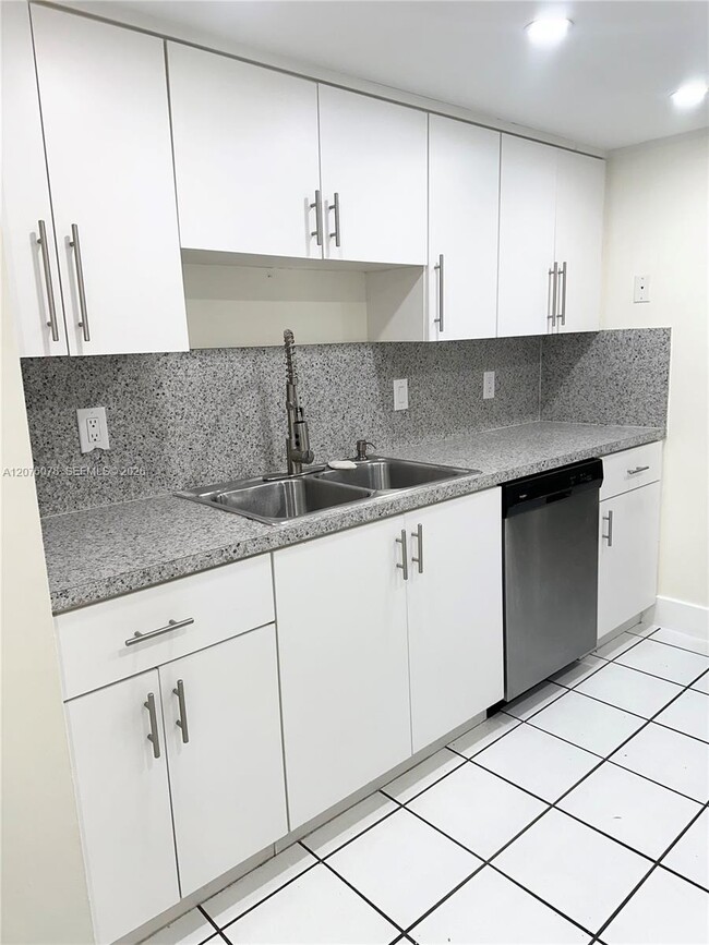 Building Photo - 11313 SW 109th Rd