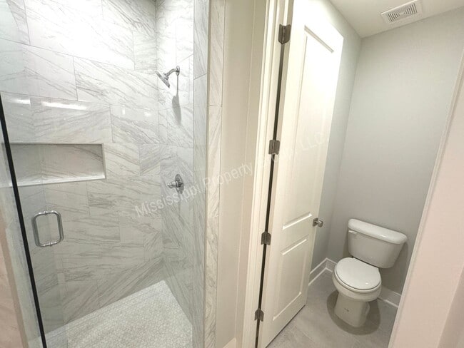 Building Photo - 3BD/3.5BA FOR RENT IN THE RESERVE