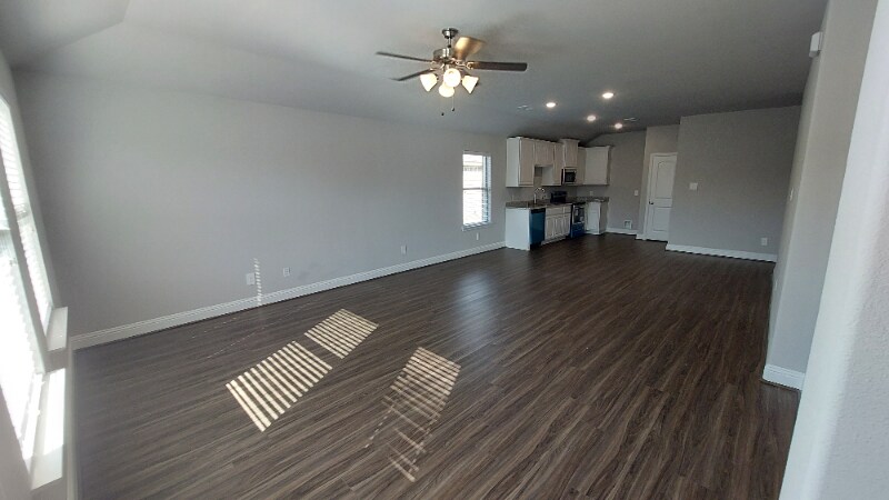 Building Photo - 1425 Waverley Dr