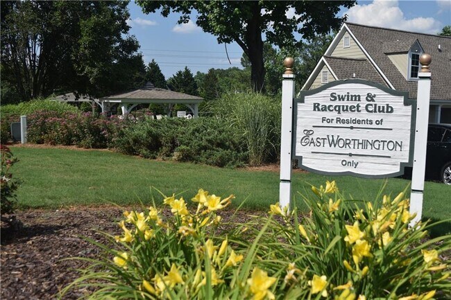 Building Photo - 1442 Glenover Cir