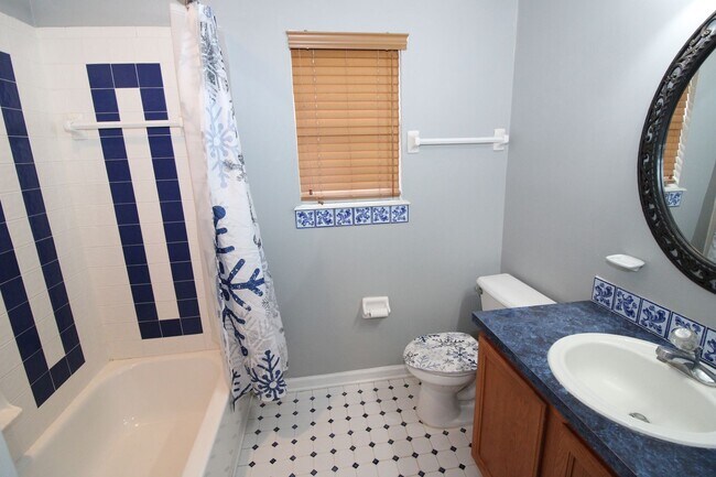 Building Photo - 107 Shearman Way
