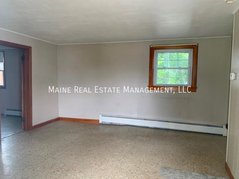 Building Photo - 35 Bosworth St