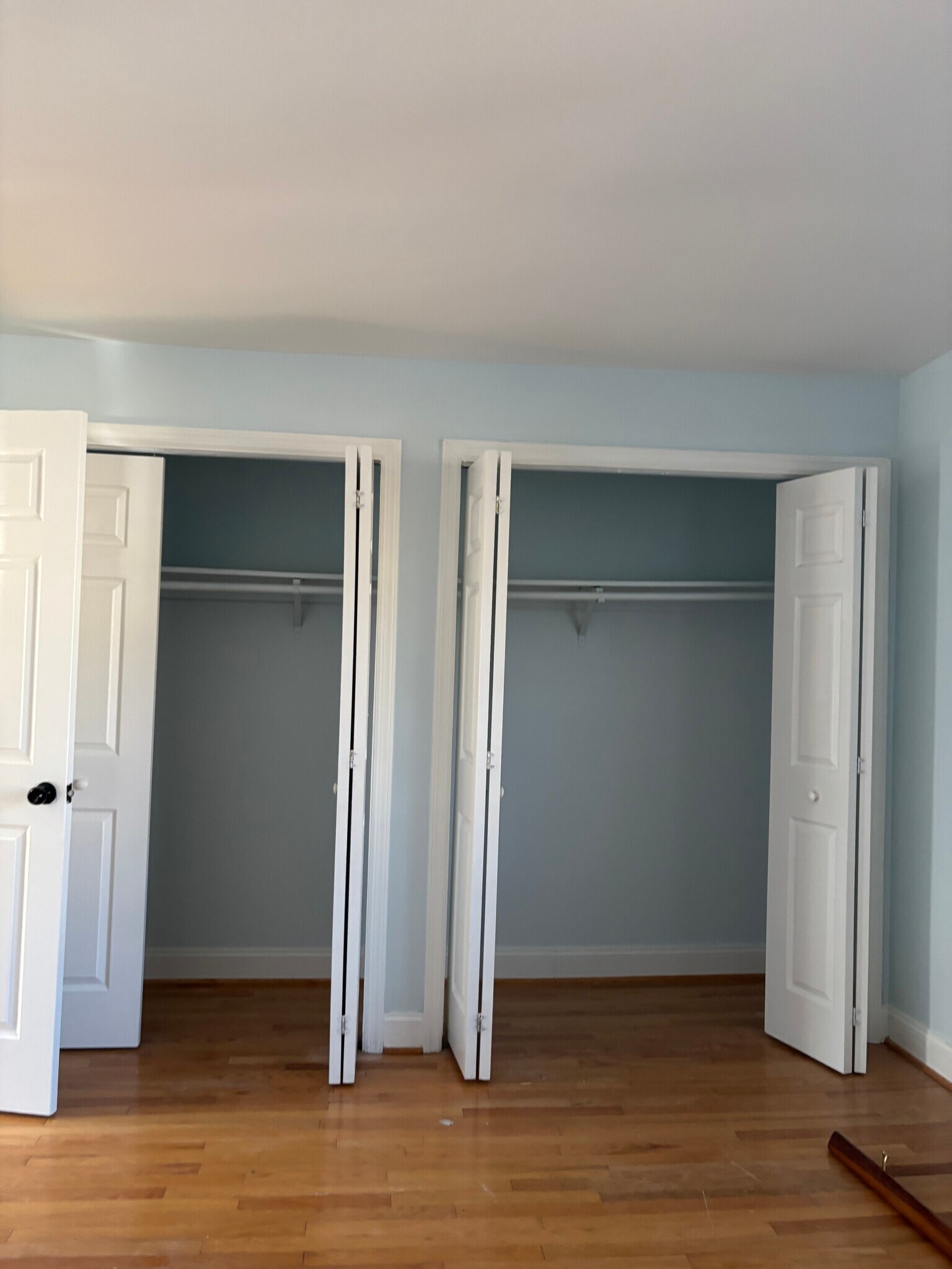 Building Photo - 5911 Mayflower Ct