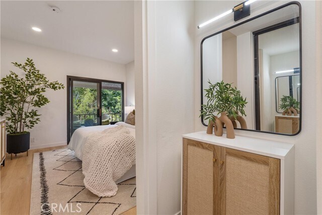 Building Photo - 8675 Falmouth Ave