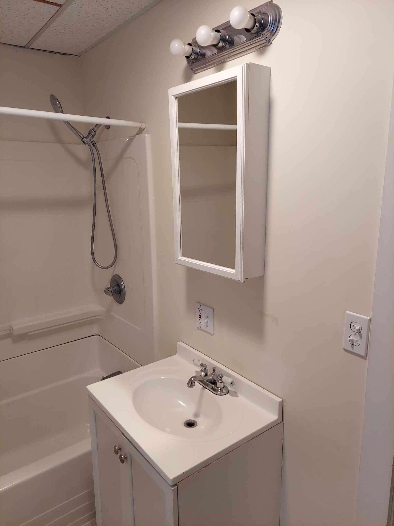 Building Photo - 55 Bradbury St