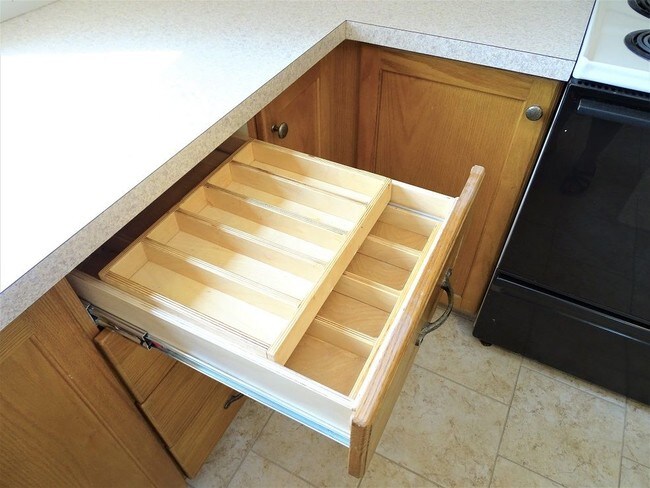 Building Photo - 534 Old Akron Rd