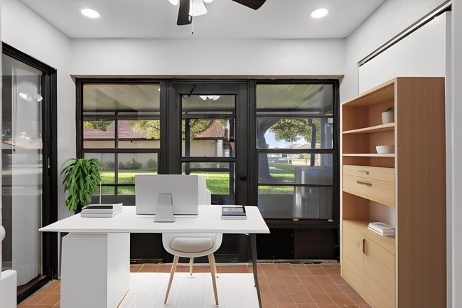 Building Photo - 7360 Ulmerton Rd