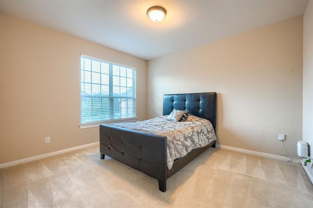 Building Photo - 949 Byron St