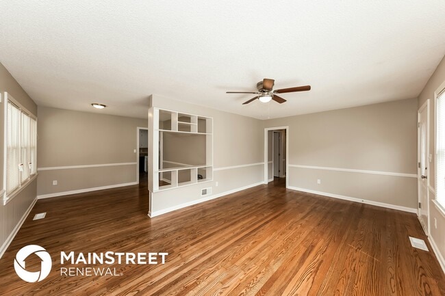 Building Photo - 1184 Dogwood Ln