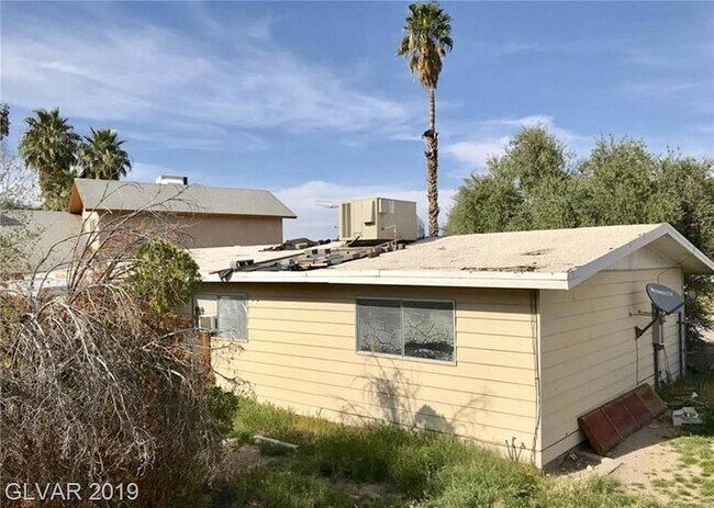 Building Photo - 3955 Ventura Way