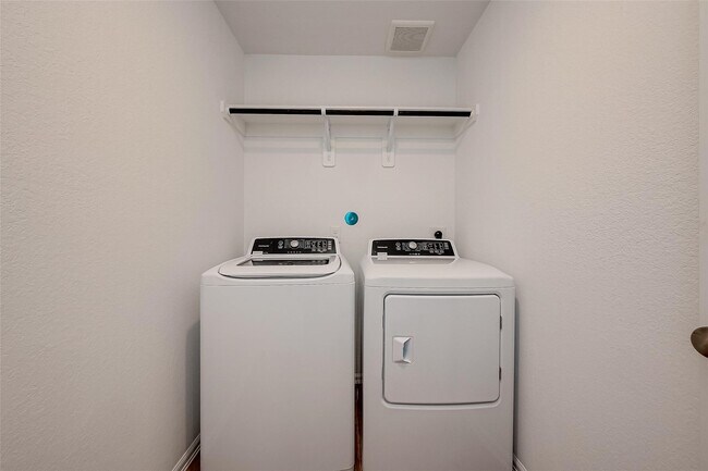 Building Photo - 27123 River Birch Ridge Dr