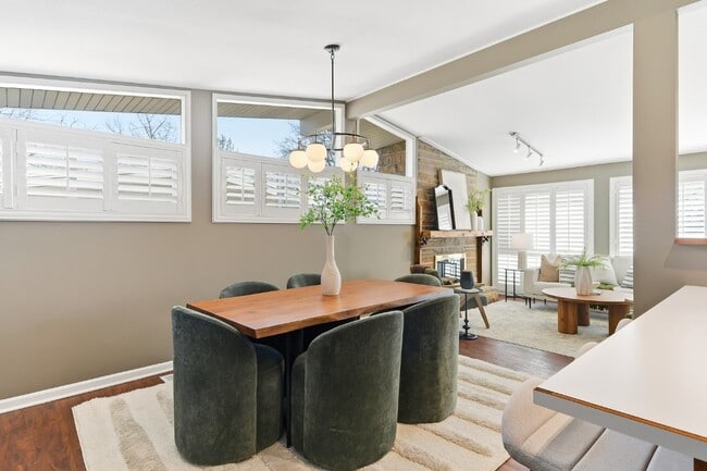 Building Photo - 1001 Coffey Ct