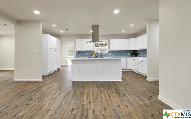 Building Photo - 3806 Buffalo Trail