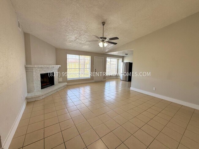 Building Photo - 522 Kenwood Ln