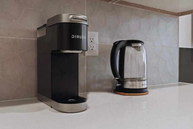 Building Photo - 1214 N American St