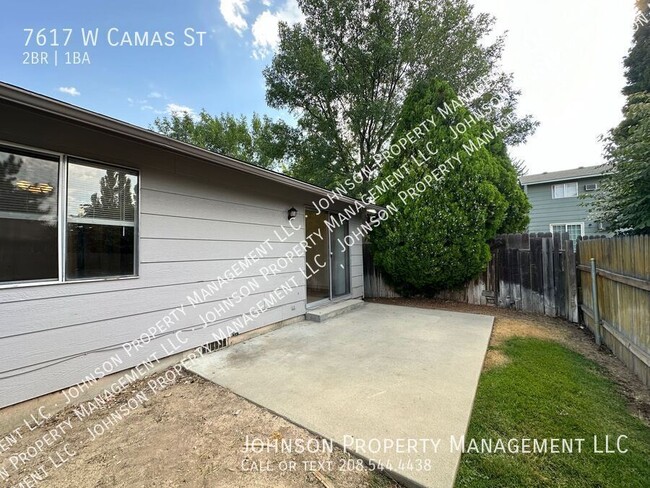 Building Photo - Charming Boise Duplex: Modern Amenities, C...