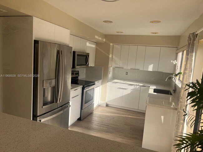 Building Photo - 15000 SW 91st Terrace