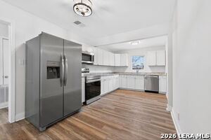 Building Photo - 2034 Edison Dr