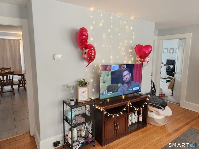 Building Photo - 249 Church St