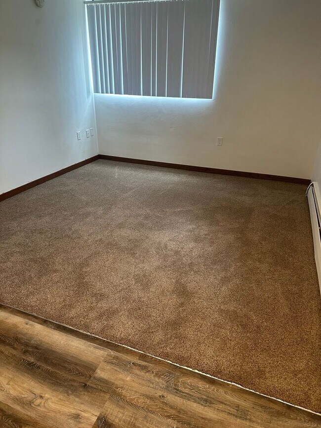 Building Photo - One Bedroom